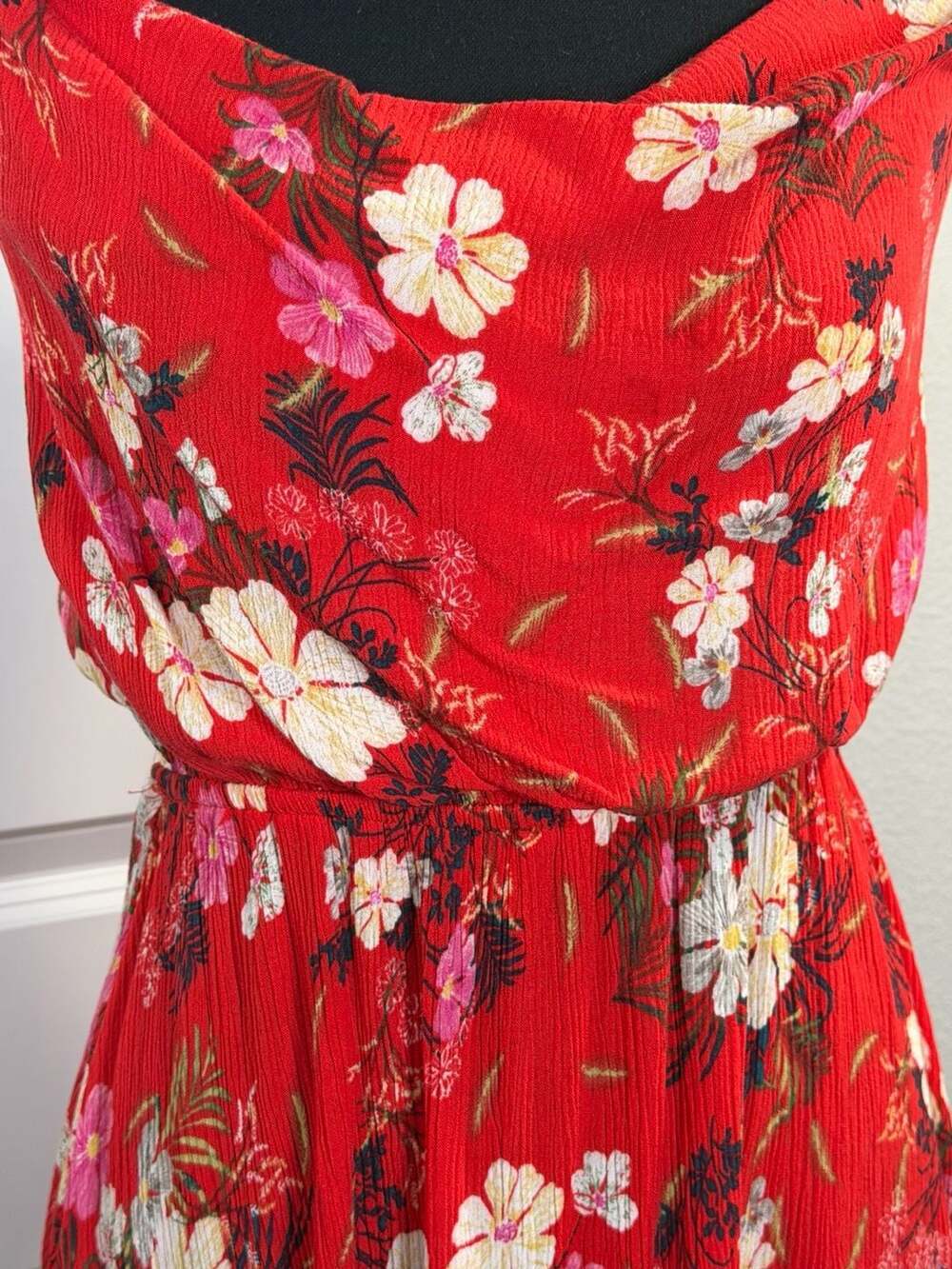 O'Neill Red Floral Cowl Neck Mini Dress Size M - Picture 3 of 6